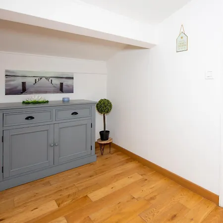 Modern House In The Center Of Sur Holiday home *
