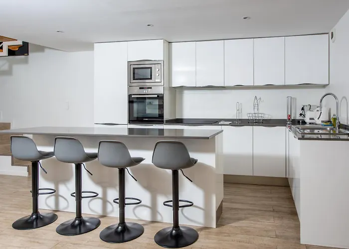 Modern House In The Center Of Sur Vakantiehuis Villefranche-sur-Mer